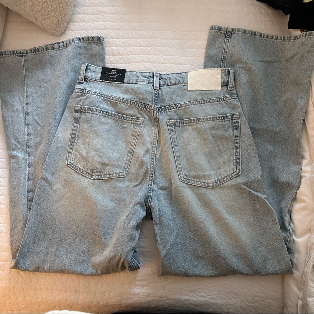 NWT Divided by H&M High Waist Wide Leg Jeans, Light Wash, Size 10 - Picture 9 of 9